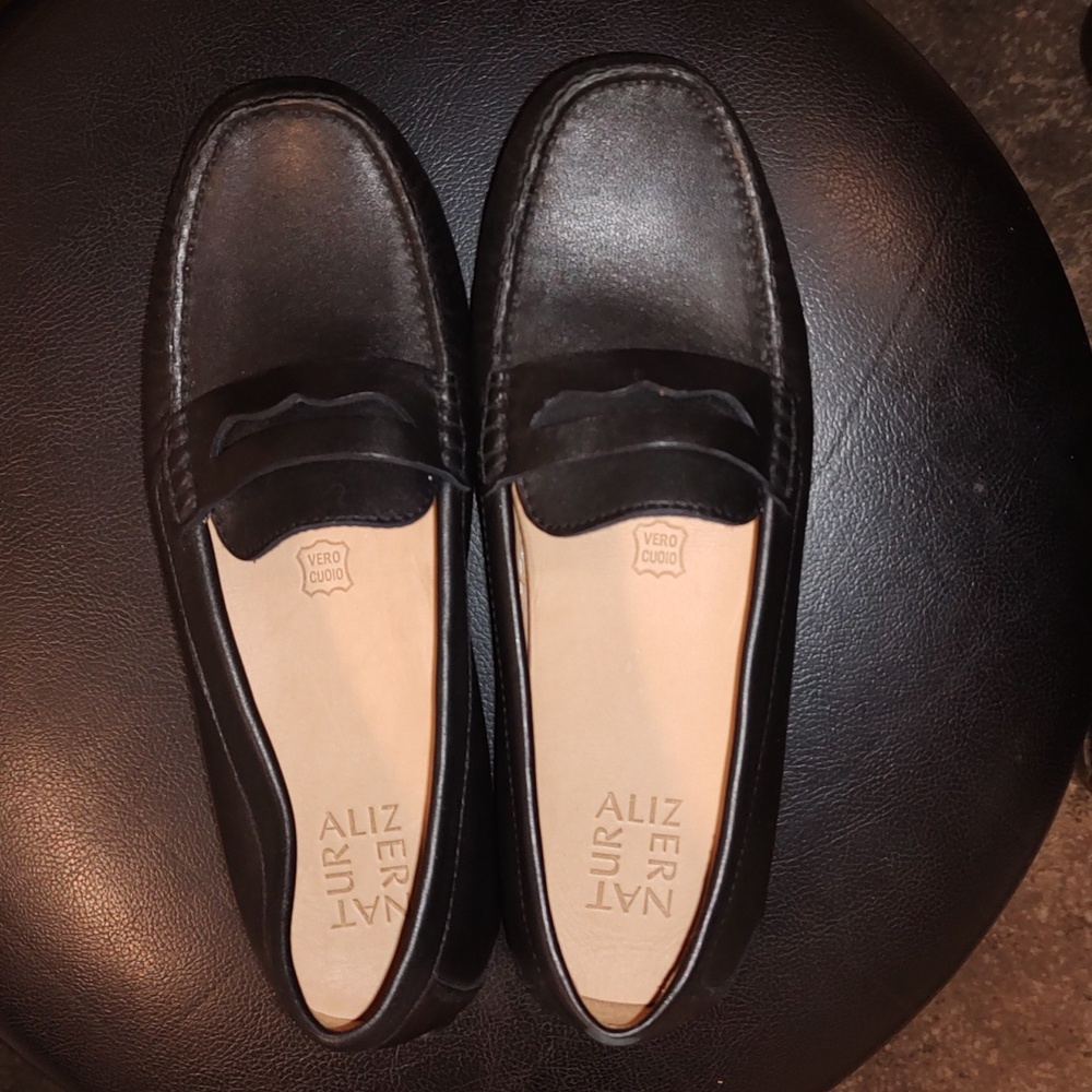 Naturalizer women’s Shoes Black Leather Natasha Driving Loafers Size 7.5M